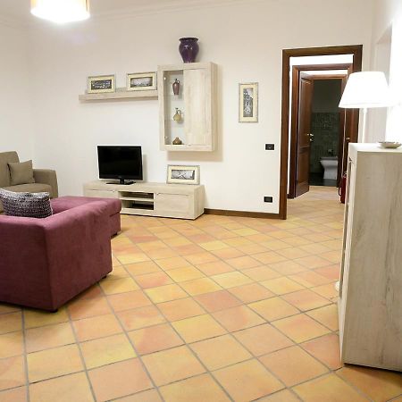 Colosseum Comfortable Apartment Рим Экстерьер фото